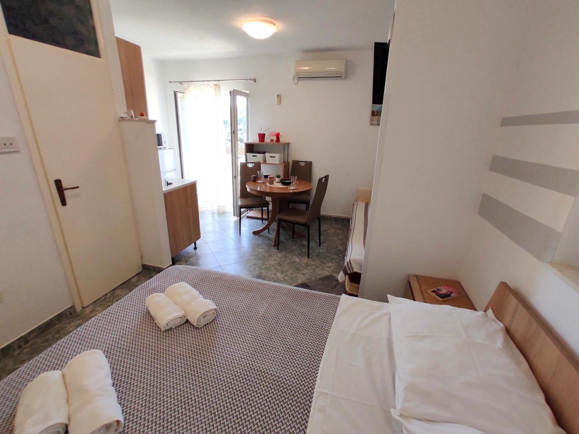 Apartments Boa スラティネ 部屋 写真
